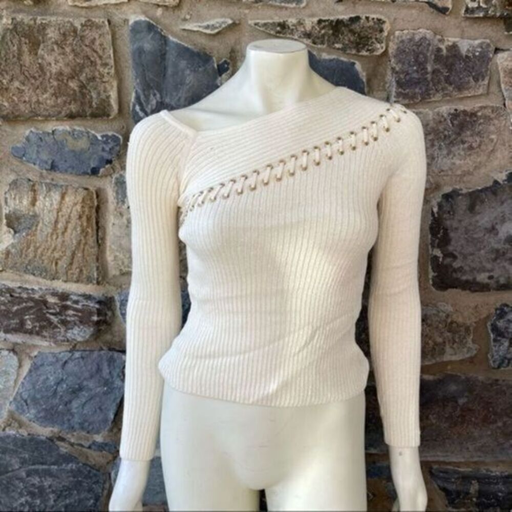 St John cream faux lace up gold rivets off side v neck sweater size small